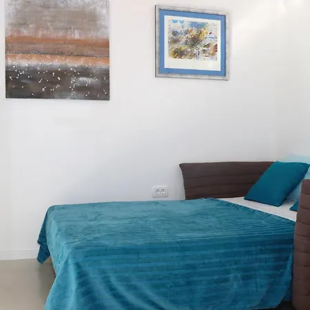Sparkle Near The Sea And The River Apartman